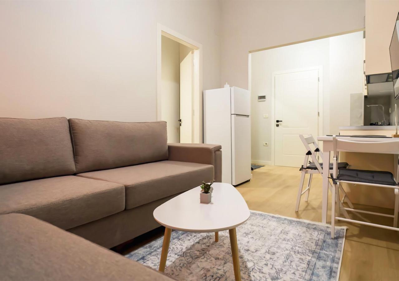 טיראנה Home Inn Apartment Near City Center מראה חיצוני תמונה